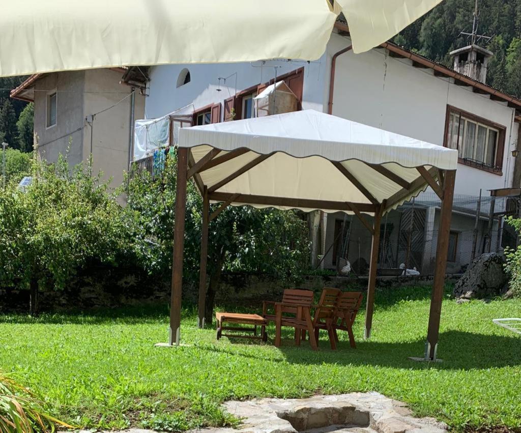 L' Antica Casa Di Maria Lilia Lejlighed Pieve di Cadore Eksteriør billede